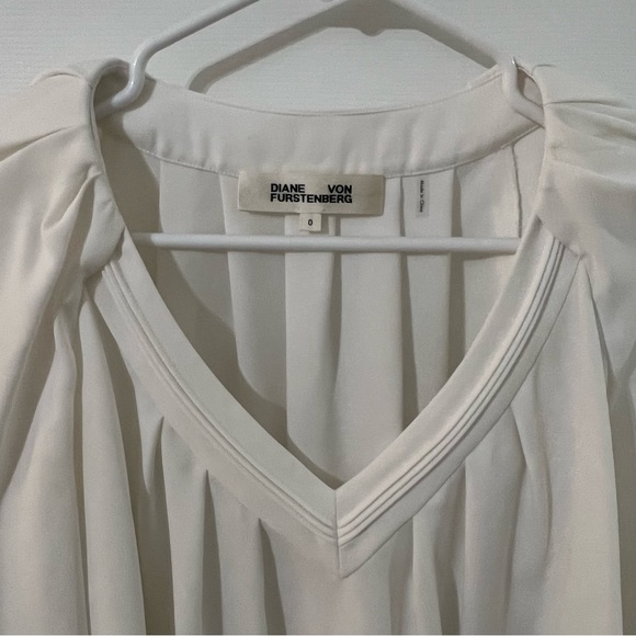 DVF Diane von Furstenberg Blouse (Size 0) - Picture 2 of 3